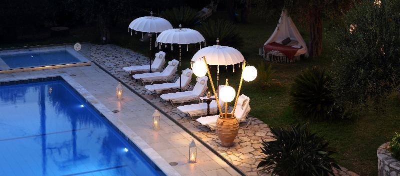 Nefeli Kommeno (Corfu)